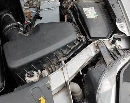 Сірий Форд Мондео, об'ємом двигуна 2 л та пробігом 291 тис. км за 7200 $, фото 35 на Automoto.ua