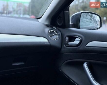 Серый Форд Мондео, объемом двигателя 2 л и пробегом 280 тыс. км за 5450 $, фото 57 на Automoto.ua