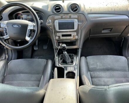 Серый Форд Мондео, объемом двигателя 2.2 л и пробегом 305 тыс. км за 5000 $, фото 1 на Automoto.ua