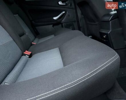 Серый Форд Мондео, объемом двигателя 2 л и пробегом 280 тыс. км за 5450 $, фото 33 на Automoto.ua