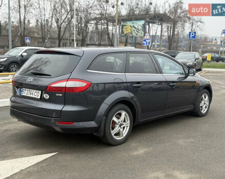 Сірий Форд Мондео, об'ємом двигуна 2.5 л та пробігом 245 тис. км за 6500 $, фото 4 на Automoto.ua