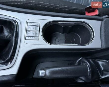 Серый Форд Мондео, объемом двигателя 2 л и пробегом 280 тыс. км за 5450 $, фото 47 на Automoto.ua