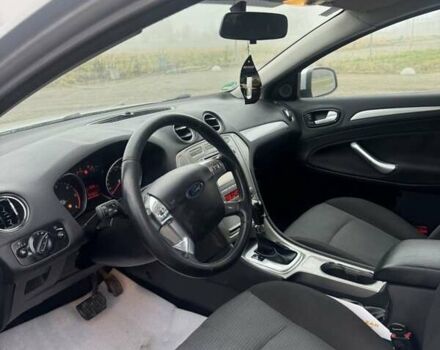 Серый Форд Мондео, объемом двигателя 2 л и пробегом 330 тыс. км за 5800 $, фото 16 на Automoto.ua