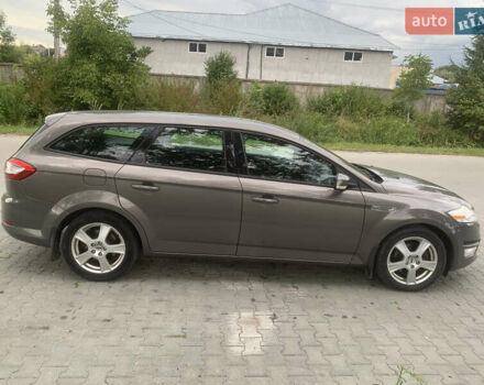 Сірий Форд Мондео, об'ємом двигуна 2 л та пробігом 276 тис. км за 7600 $, фото 6 на Automoto.ua