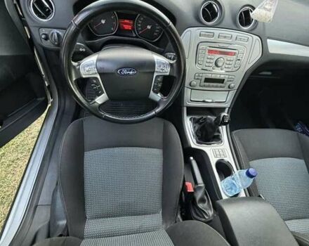 Серый Форд Мондео, объемом двигателя 2 л и пробегом 235 тыс. км за 6500 $, фото 20 на Automoto.ua