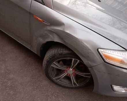 Серый Форд Мондео, объемом двигателя 2.2 л и пробегом 350 тыс. км за 6200 $, фото 7 на Automoto.ua