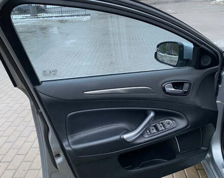 Серый Форд Мондео, объемом двигателя 2 л и пробегом 272 тыс. км за 6900 $, фото 18 на Automoto.ua