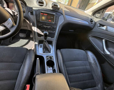 Серый Форд Мондео, объемом двигателя 2 л и пробегом 380 тыс. км за 8300 $, фото 22 на Automoto.ua