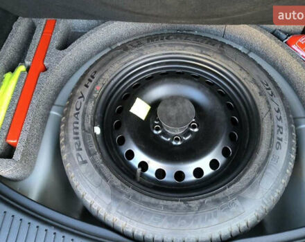 Сірий Форд Мондео, об'ємом двигуна 1.56 л та пробігом 258 тис. км за 8300 $, фото 8 на Automoto.ua