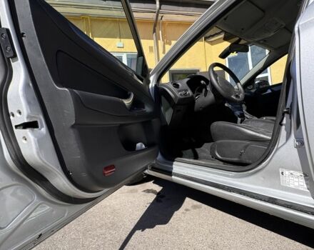 Серый Форд Мондео, объемом двигателя 2 л и пробегом 310 тыс. км за 7200 $, фото 15 на Automoto.ua