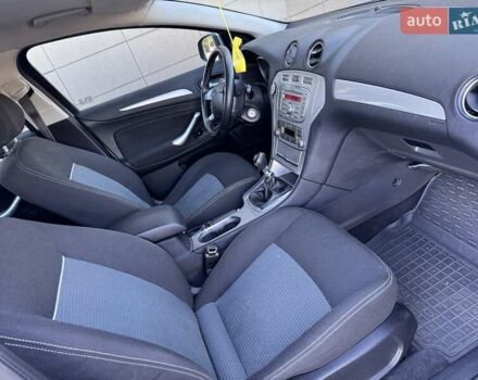 Серый Форд Мондео, объемом двигателя 2 л и пробегом 240 тыс. км за 6450 $, фото 13 на Automoto.ua