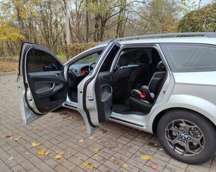 Сірий Форд Мондео, об'ємом двигуна 2 л та пробігом 262 тис. км за 8300 $, фото 9 на Automoto.ua
