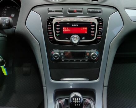 Сірий Форд Мондео, об'ємом двигуна 2 л та пробігом 262 тис. км за 8300 $, фото 15 на Automoto.ua