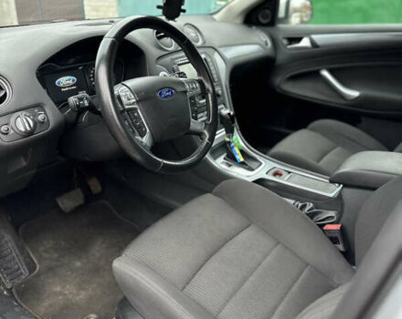 Серый Форд Мондео, объемом двигателя 2 л и пробегом 202 тыс. км за 6400 $, фото 5 на Automoto.ua