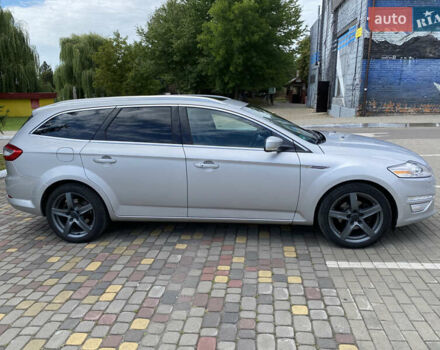 Сірий Форд Мондео, об'ємом двигуна 2 л та пробігом 380 тис. км за 8400 $, фото 3 на Automoto.ua