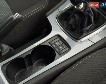 Серый Форд Мондео, объемом двигателя 1.6 л и пробегом 235 тыс. км за 7600 $, фото 13 на Automoto.ua