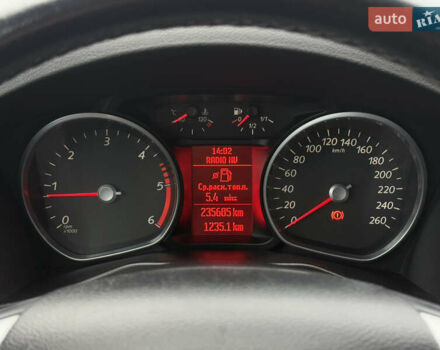 Серый Форд Мондео, объемом двигателя 1.6 л и пробегом 235 тыс. км за 7600 $, фото 15 на Automoto.ua