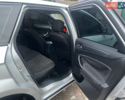 Сірий Форд Мондео, об'ємом двигуна 2 л та пробігом 218 тис. км за 6799 $, фото 48 на Automoto.ua