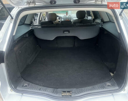 Сірий Форд Мондео, об'ємом двигуна 2 л та пробігом 218 тис. км за 6799 $, фото 41 на Automoto.ua