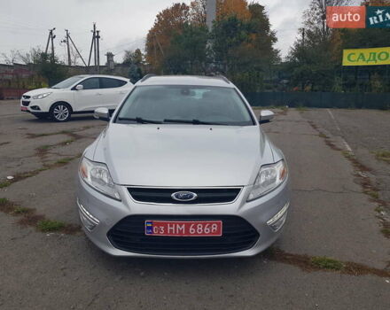 Сірий Форд Мондео, об'ємом двигуна 2 л та пробігом 205 тис. км за 8900 $, фото 2 на Automoto.ua