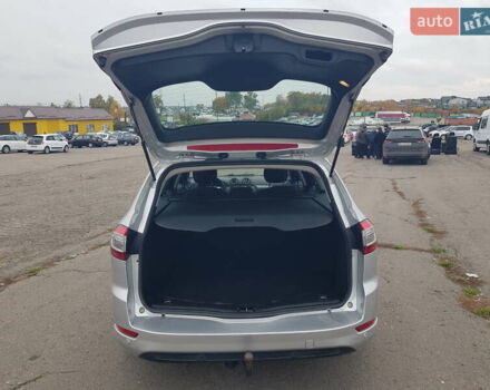 Сірий Форд Мондео, об'ємом двигуна 2 л та пробігом 205 тис. км за 8900 $, фото 28 на Automoto.ua