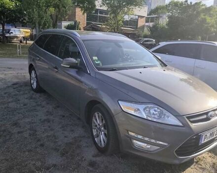 Серый Форд Мондео, объемом двигателя 2 л и пробегом 215 тыс. км за 5895 $, фото 7 на Automoto.ua