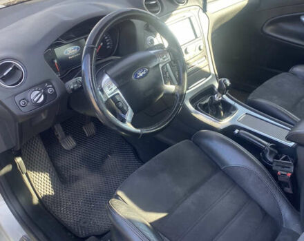 Серый Форд Мондео, объемом двигателя 1.56 л и пробегом 270 тыс. км за 9800 $, фото 5 на Automoto.ua