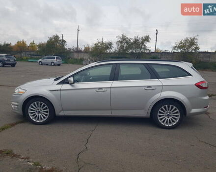 Сірий Форд Мондео, об'ємом двигуна 2 л та пробігом 205 тис. км за 8900 $, фото 11 на Automoto.ua