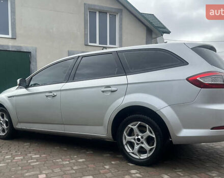 Сірий Форд Мондео, об'ємом двигуна 2 л та пробігом 218 тис. км за 6799 $, фото 33 на Automoto.ua