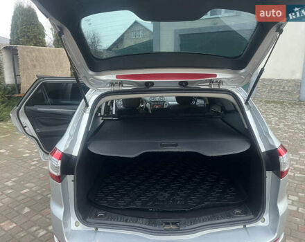 Сірий Форд Мондео, об'ємом двигуна 2 л та пробігом 218 тис. км за 6799 $, фото 42 на Automoto.ua