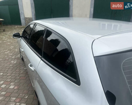 Сірий Форд Мондео, об'ємом двигуна 2 л та пробігом 218 тис. км за 6799 $, фото 47 на Automoto.ua