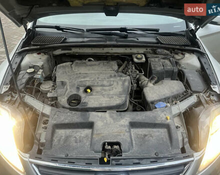 Сірий Форд Мондео, об'ємом двигуна 2 л та пробігом 218 тис. км за 6799 $, фото 57 на Automoto.ua