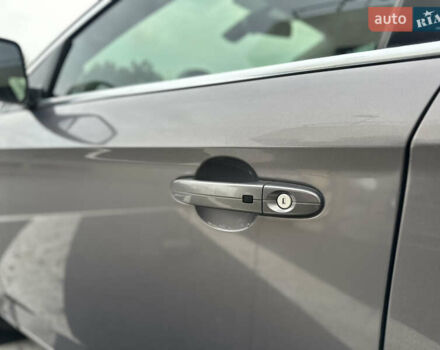 Серый Форд Мондео, объемом двигателя 2 л и пробегом 250 тыс. км за 7299 $, фото 7 на Automoto.ua