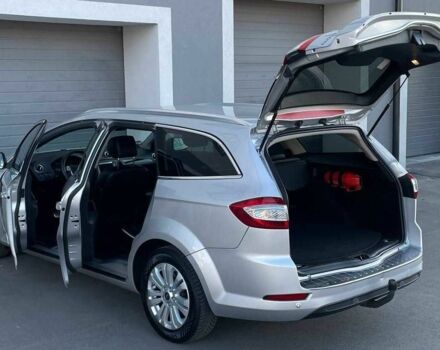 Серый Форд Мондео, объемом двигателя 2 л и пробегом 216 тыс. км за 10799 $, фото 3 на Automoto.ua