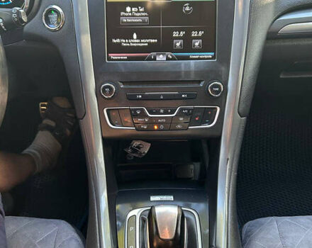 Серый Форд Мондео, объемом двигателя 2 л и пробегом 292 тыс. км за 12700 $, фото 8 на Automoto.ua