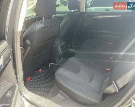 Серый Форд Мондео, объемом двигателя 2 л и пробегом 208 тыс. км за 11500 $, фото 4 на Automoto.ua