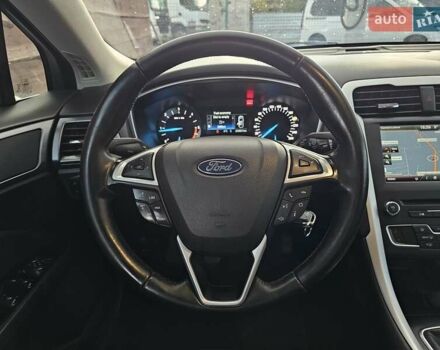 Сірий Форд Мондео, об'ємом двигуна 2 л та пробігом 249 тис. км за 11300 $, фото 26 на Automoto.ua