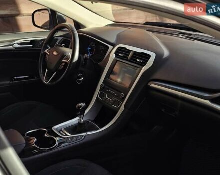 Сірий Форд Мондео, об'ємом двигуна 2 л та пробігом 249 тис. км за 11300 $, фото 39 на Automoto.ua