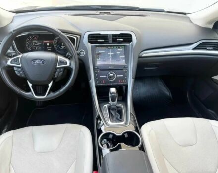 Сірий Форд Мондео, об'ємом двигуна 2 л та пробігом 77 тис. км за 4500 $, фото 5 на Automoto.ua