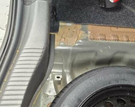 Сірий Форд Мондео, об'ємом двигуна 2 л та пробігом 183 тис. км за 10200 $, фото 4 на Automoto.ua