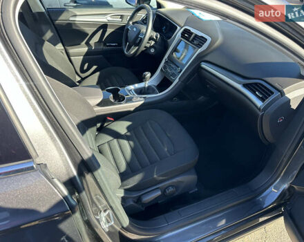 Серый Форд Мондео, объемом двигателя 1.5 л и пробегом 211 тыс. км за 12000 $, фото 12 на Automoto.ua