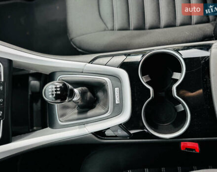 Серый Форд Мондео, объемом двигателя 1.5 л и пробегом 280 тыс. км за 11600 $, фото 51 на Automoto.ua