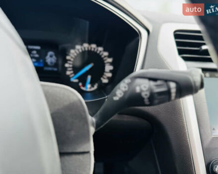 Серый Форд Мондео, объемом двигателя 1.5 л и пробегом 280 тыс. км за 11600 $, фото 60 на Automoto.ua