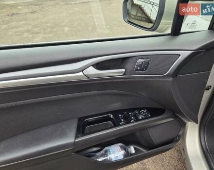 Серый Форд Мондео, объемом двигателя 2 л и пробегом 292 тыс. км за 12700 $, фото 13 на Automoto.ua