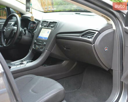 Серый Форд Мондео, объемом двигателя 2 л и пробегом 244 тыс. км за 13900 $, фото 70 на Automoto.ua