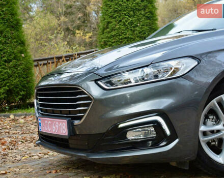 Серый Форд Мондео, объемом двигателя 2 л и пробегом 244 тыс. км за 13900 $, фото 3 на Automoto.ua