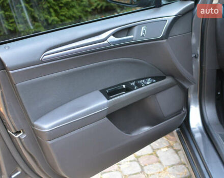 Серый Форд Мондео, объемом двигателя 2 л и пробегом 244 тыс. км за 13900 $, фото 50 на Automoto.ua