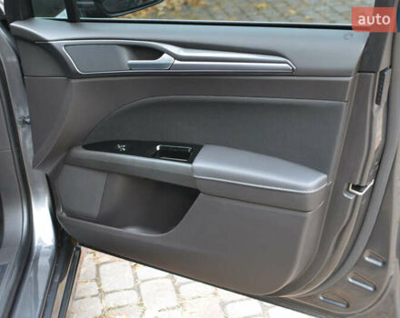 Серый Форд Мондео, объемом двигателя 2 л и пробегом 244 тыс. км за 13900 $, фото 53 на Automoto.ua