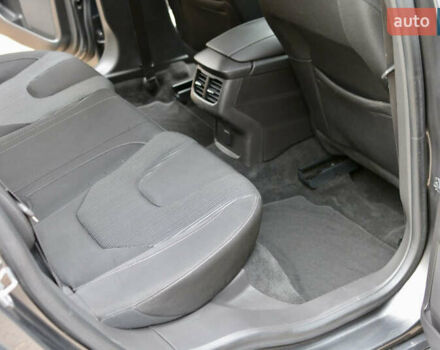 Серый Форд Мондео, объемом двигателя 2 л и пробегом 244 тыс. км за 13900 $, фото 48 на Automoto.ua