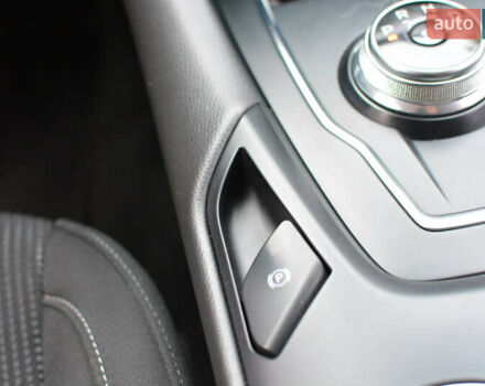 Серый Форд Мондео, объемом двигателя 2 л и пробегом 244 тыс. км за 13900 $, фото 63 на Automoto.ua